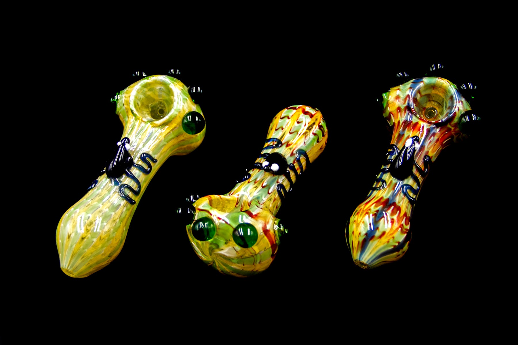5" 140Gr. Top Beads Middle Insect Colored Glass Pipe